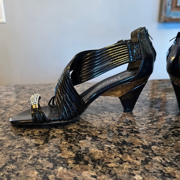 J. Renewals black and silver High Heeled Sandals EUC 8.5 - Picture 4 of 12